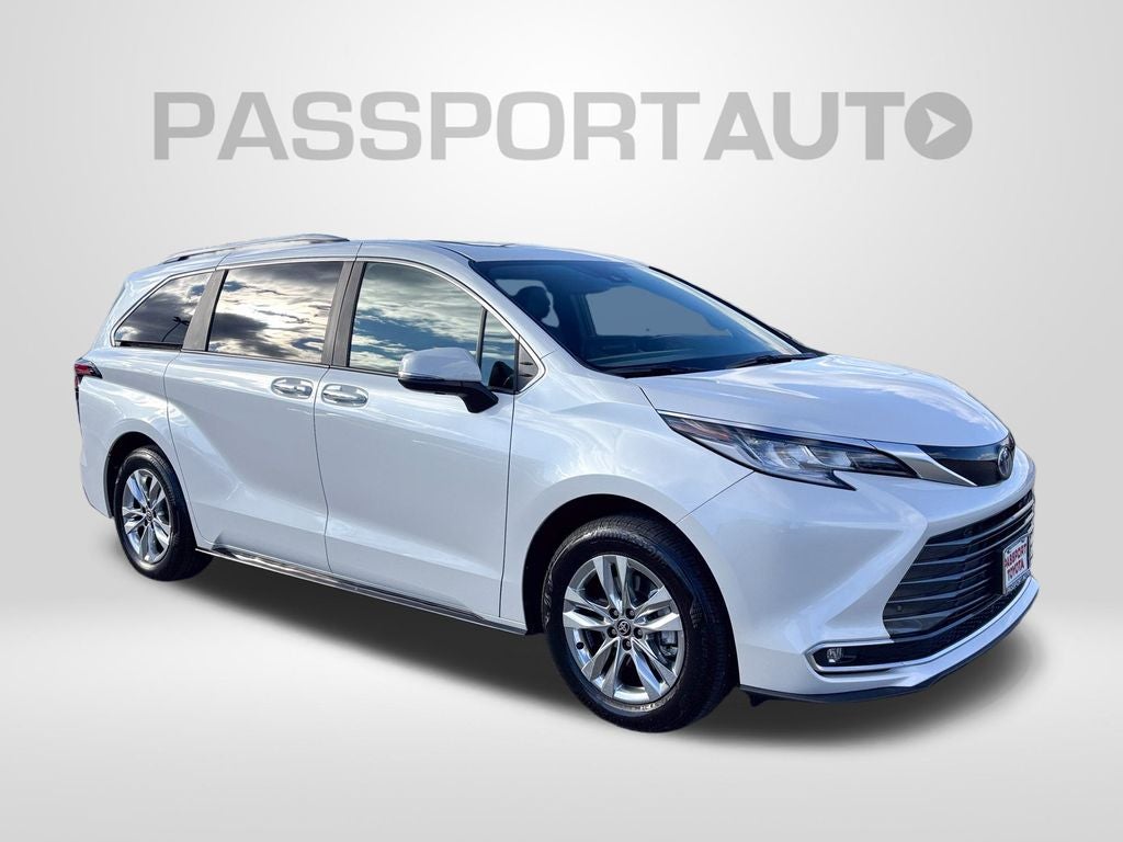 2025 Toyota Sienna Limited 7 Passenger