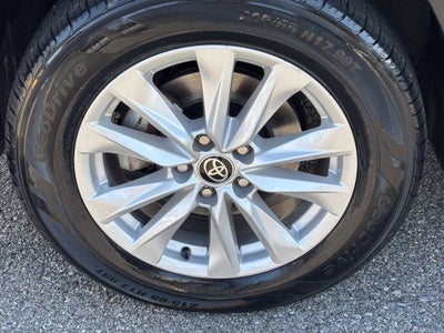 2022 Toyota Corolla Cross LE