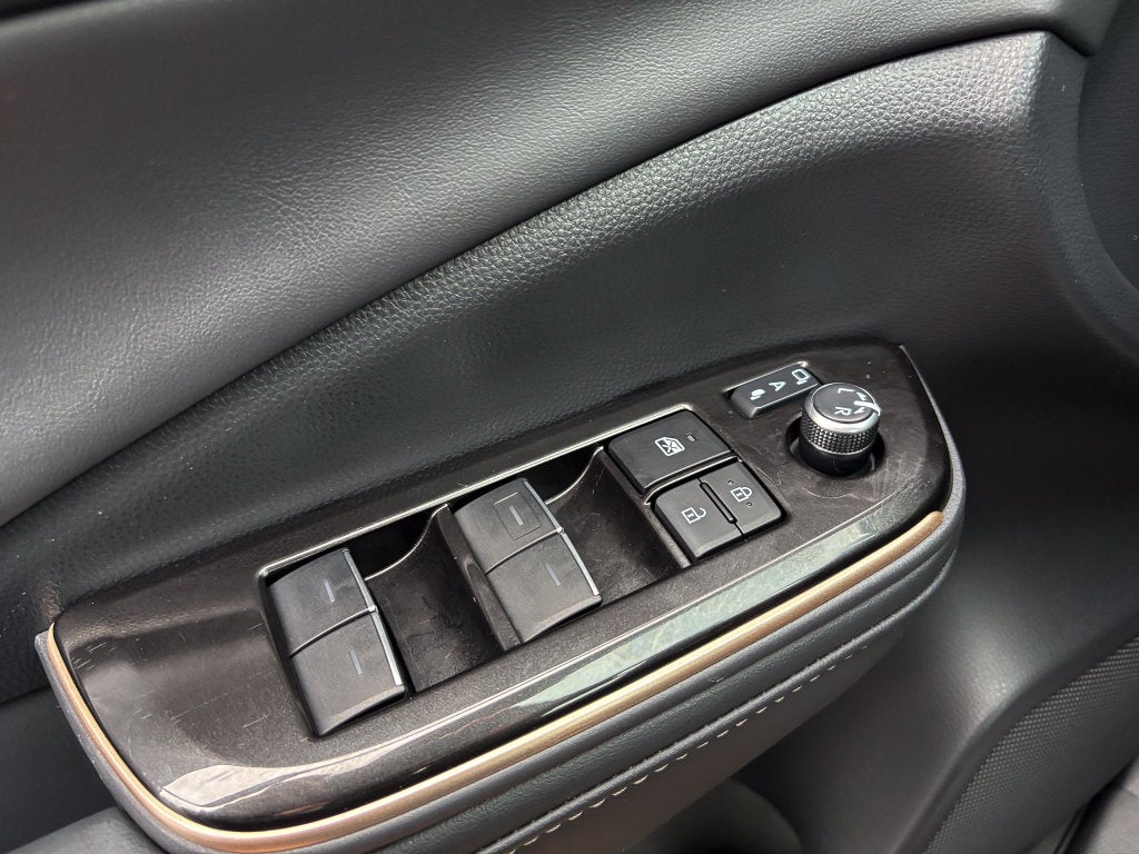 2025 Toyota Crown XLE