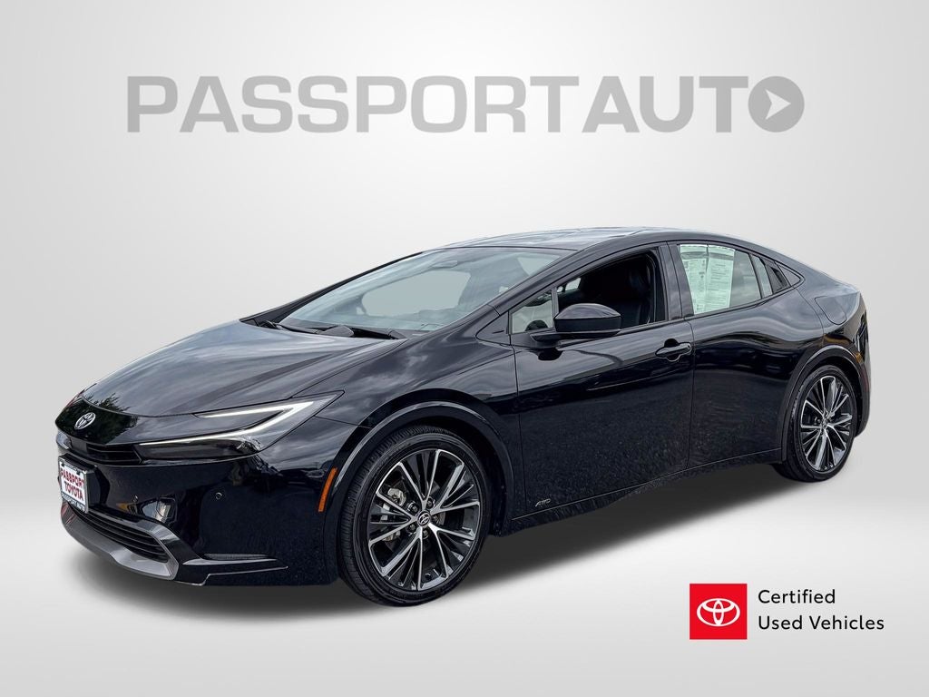 2025 Toyota Prius XLE