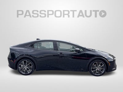 2025 Toyota Prius XLE