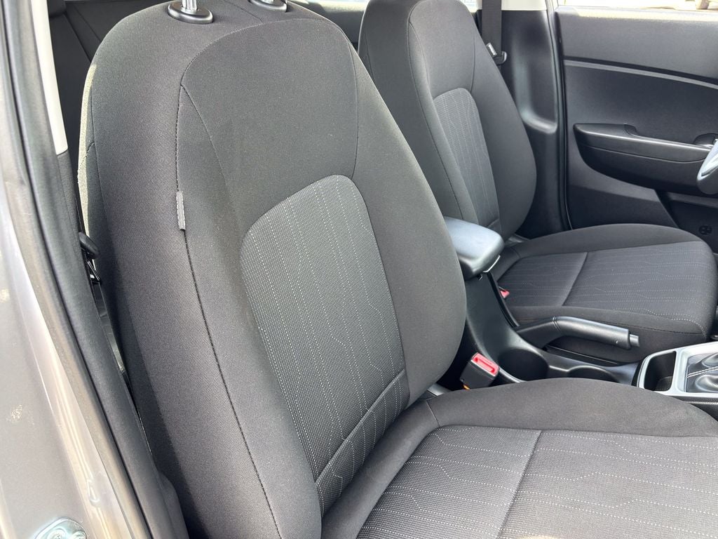 2025 Hyundai Venue SE